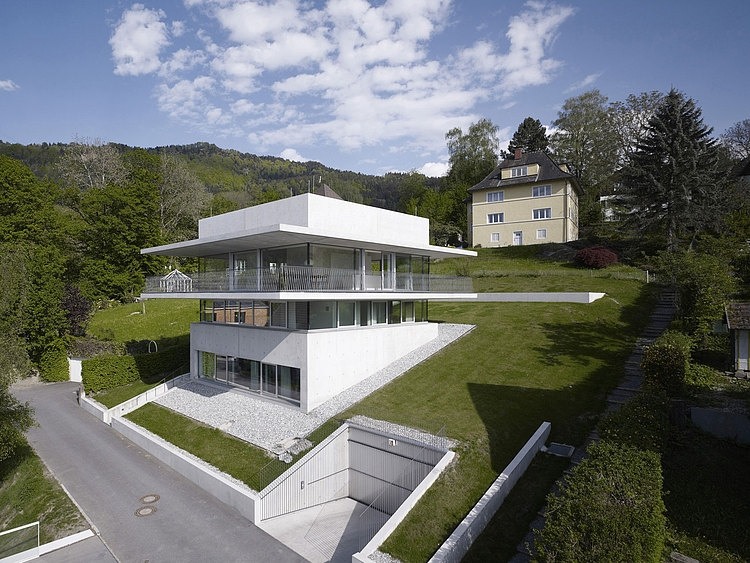 Lake House by Marte.Marte Architekten