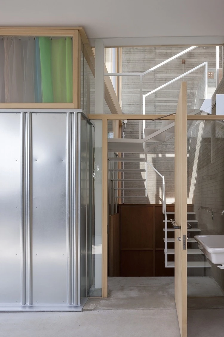 014-house-ishikiri-tato-architects.webp