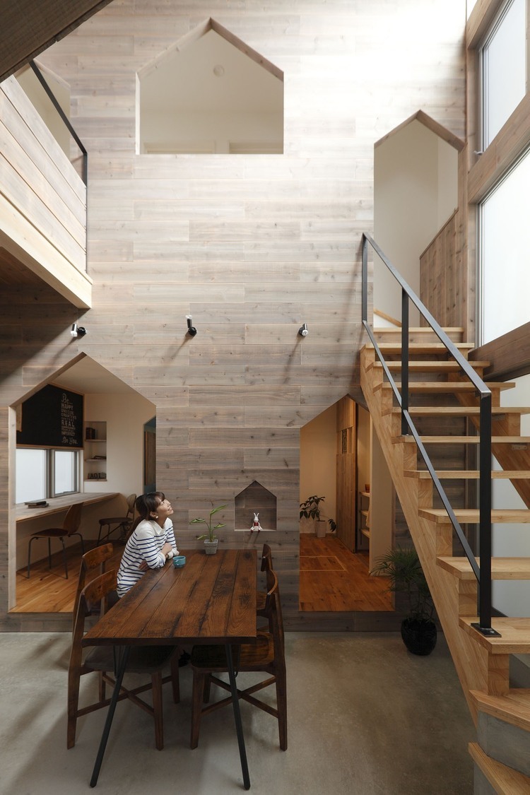 Hazukashi House by Alts Design Office