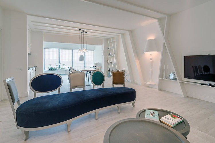 Apartment in Bucharest by I Love Colours Studio