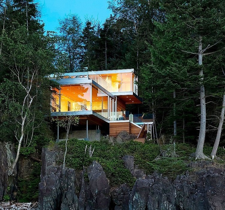 Gambier Island House by Mcfarlane Green Biggar