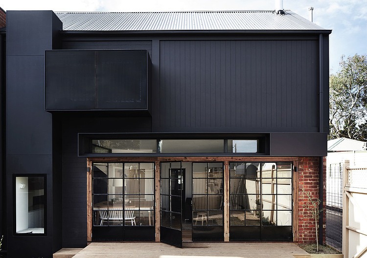 Kerferd Road House by Whiting Architects