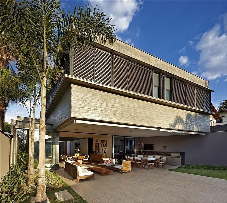 Belo Horizonte House by Anastasia Architects