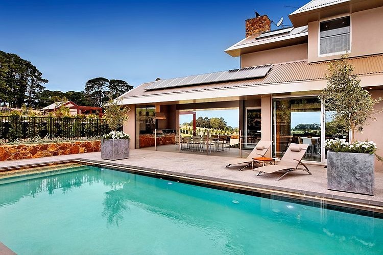 Red Hill House by Centrum Architects