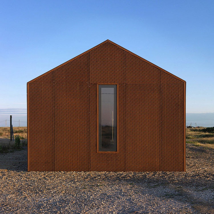 Pobble House by Guy Hollaway Architects