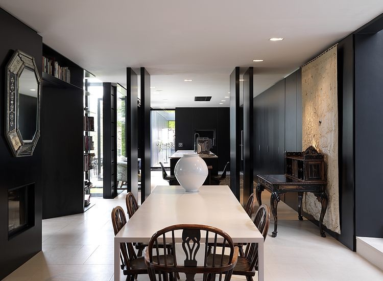 Chilterns Villa by Lazzarini Pickering Architetti