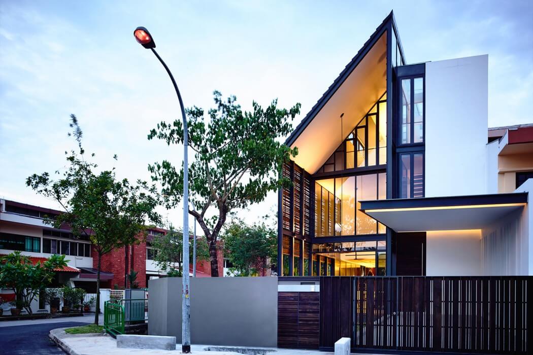 Lines of Light by HYLA Architects