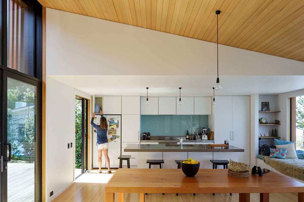 offSET Shed House by Irving Smith Jack Architects