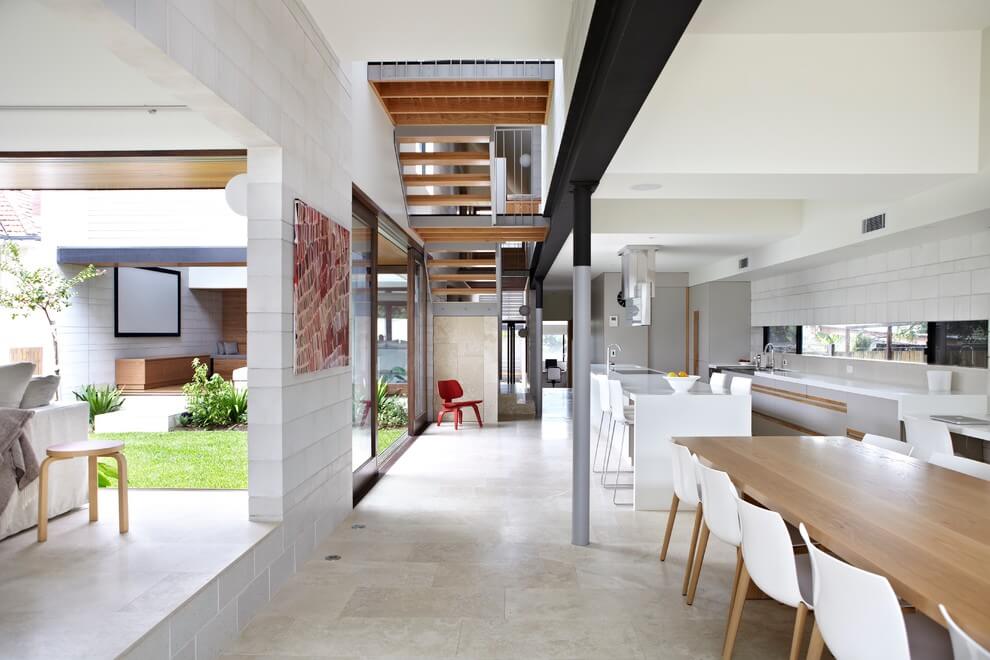 Clayfield House by Adrian Spence