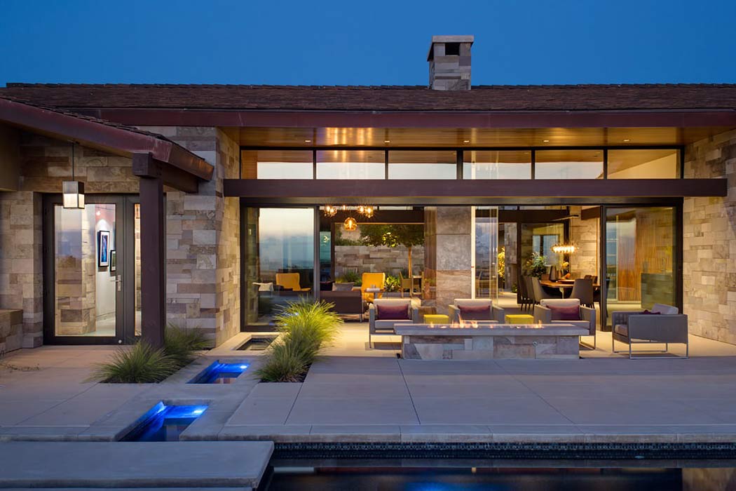 House in San Diego by Bruce Peeling Architect