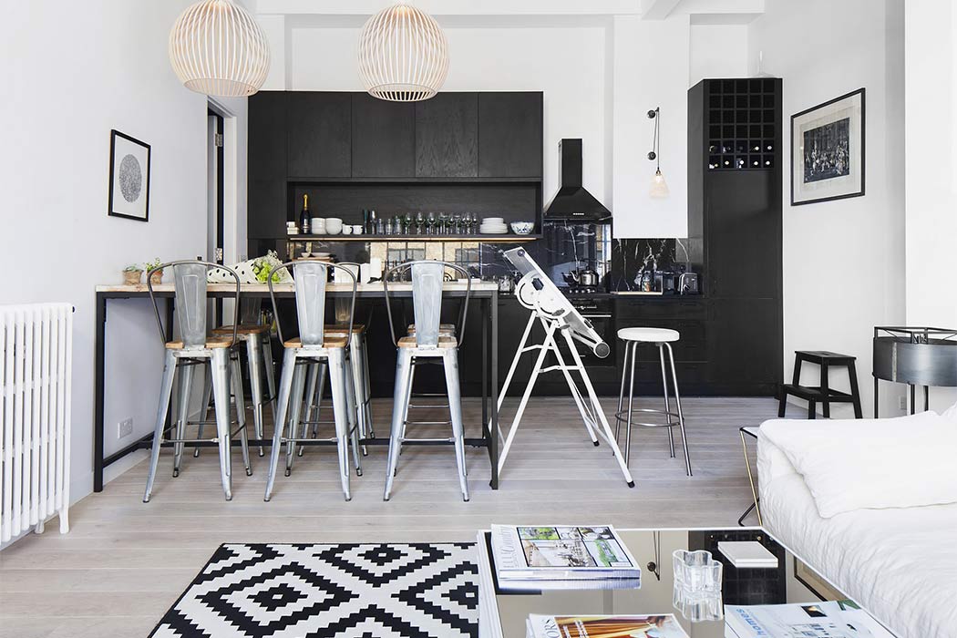 Loft Apartment by Laura Lakin Design