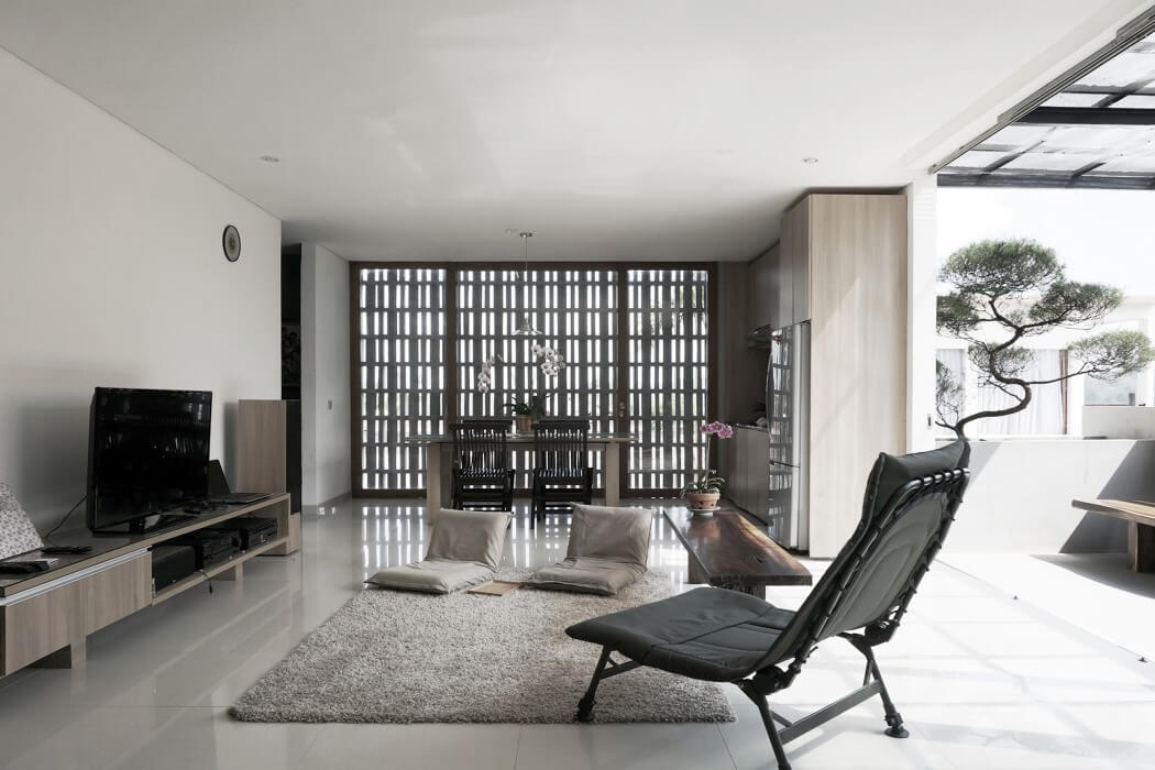 Minimax House by Ebenhaezer Lontoh