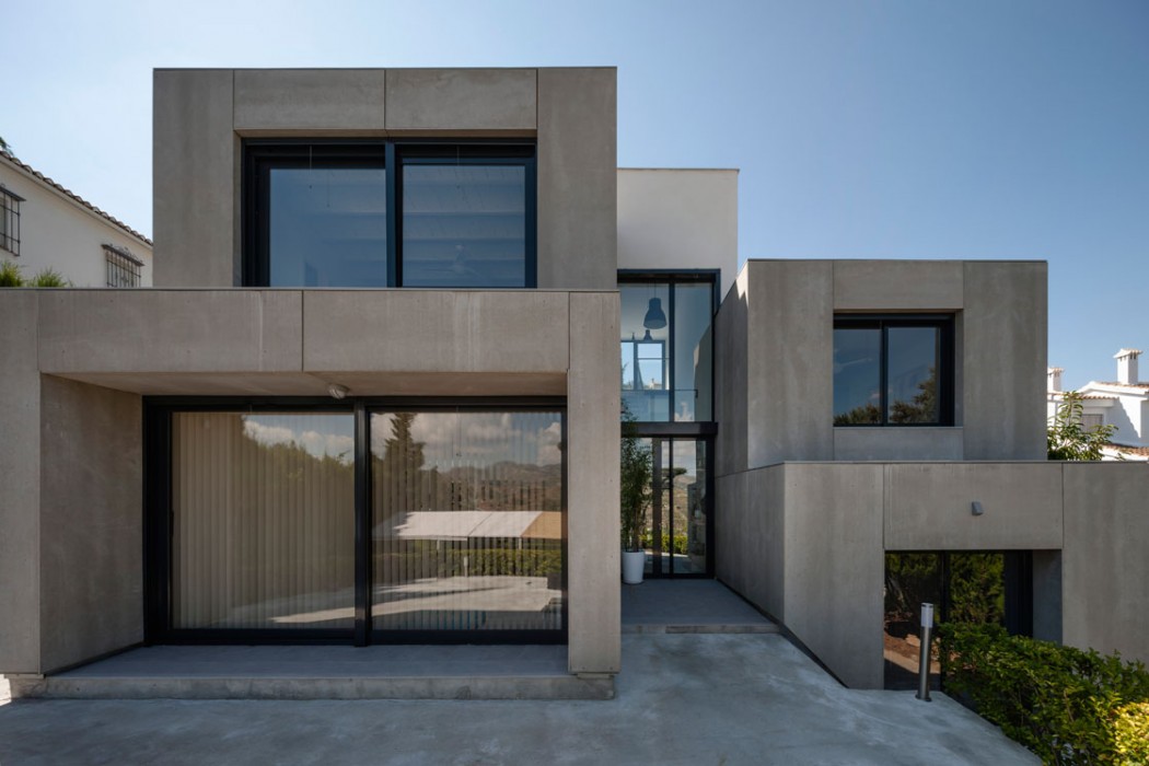 C&C House by Ariasrecalde Taller de Arquitectura