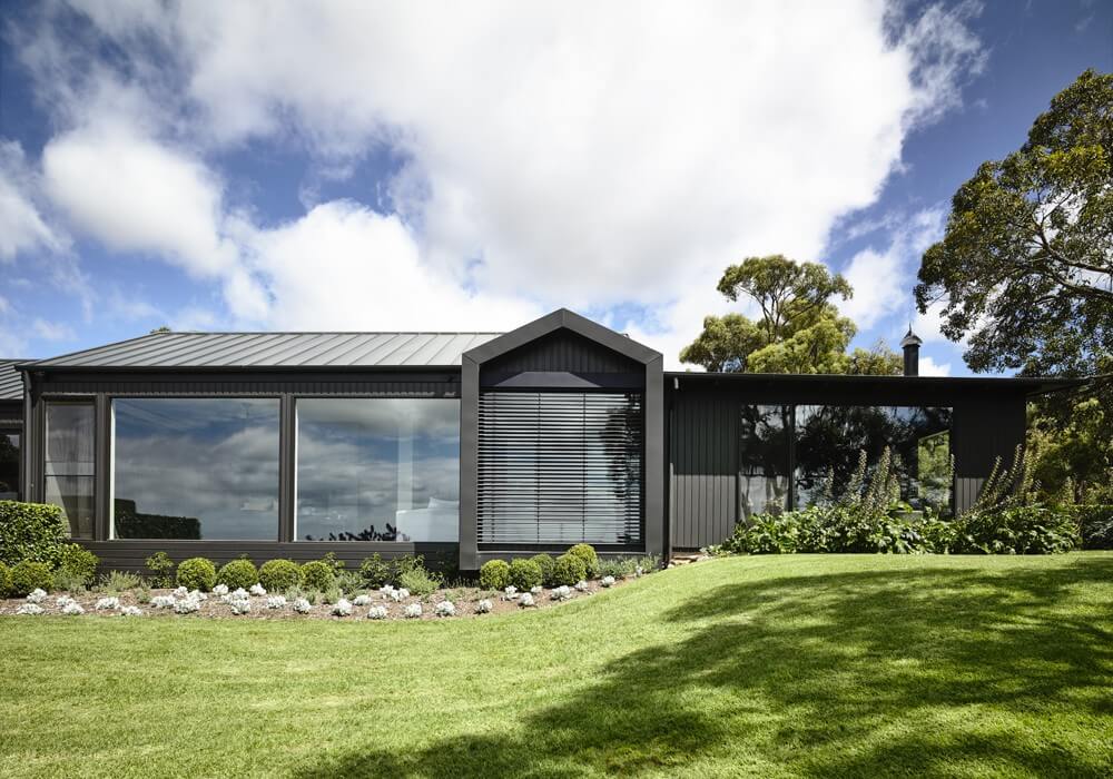 Farmhouse by Canny Architecture