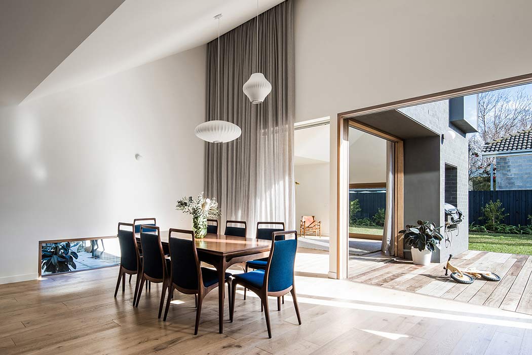 Hoddle House by Freadman White