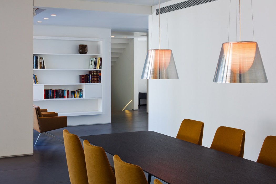 House in Ra’anana by Blumenfeld Moor Architects