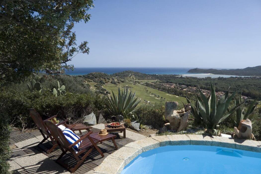 Villa in Sardinia by Lorenzo Faroldi