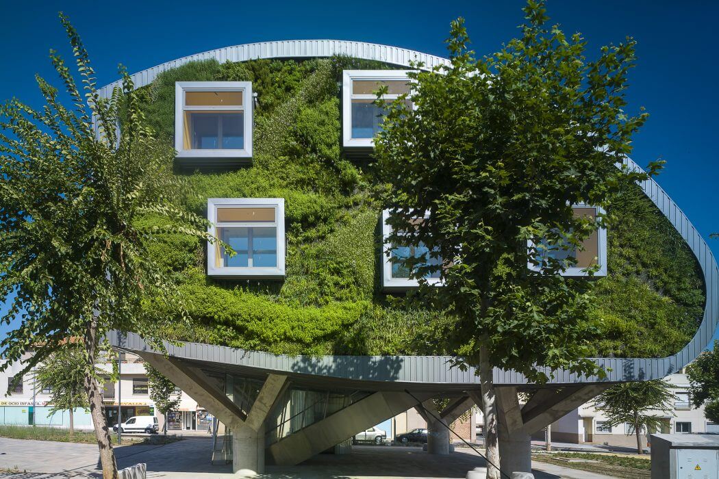 CSI Idea by Ezar Arquitectura y Diseño