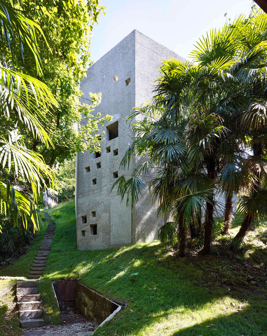 Concrete House by Wespi de Meuron Romeo Architects - 1