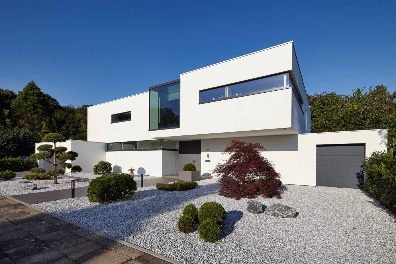 Villa in Dormagen by Falke Architekten