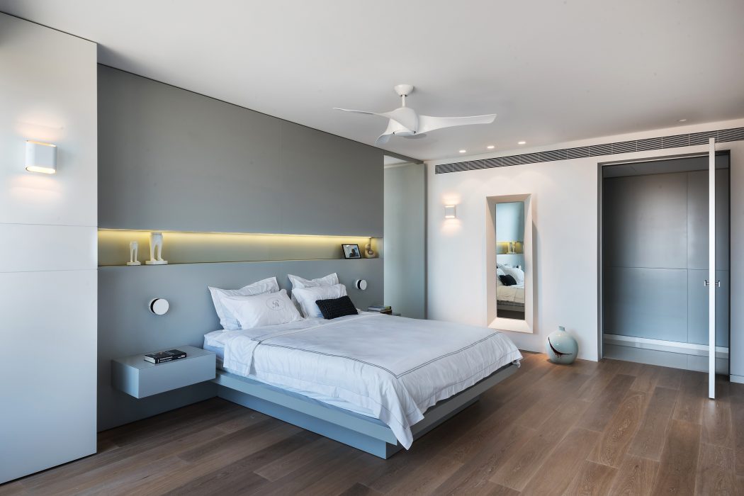 Apartment in Tel Aviv by Michal Han Interior Design