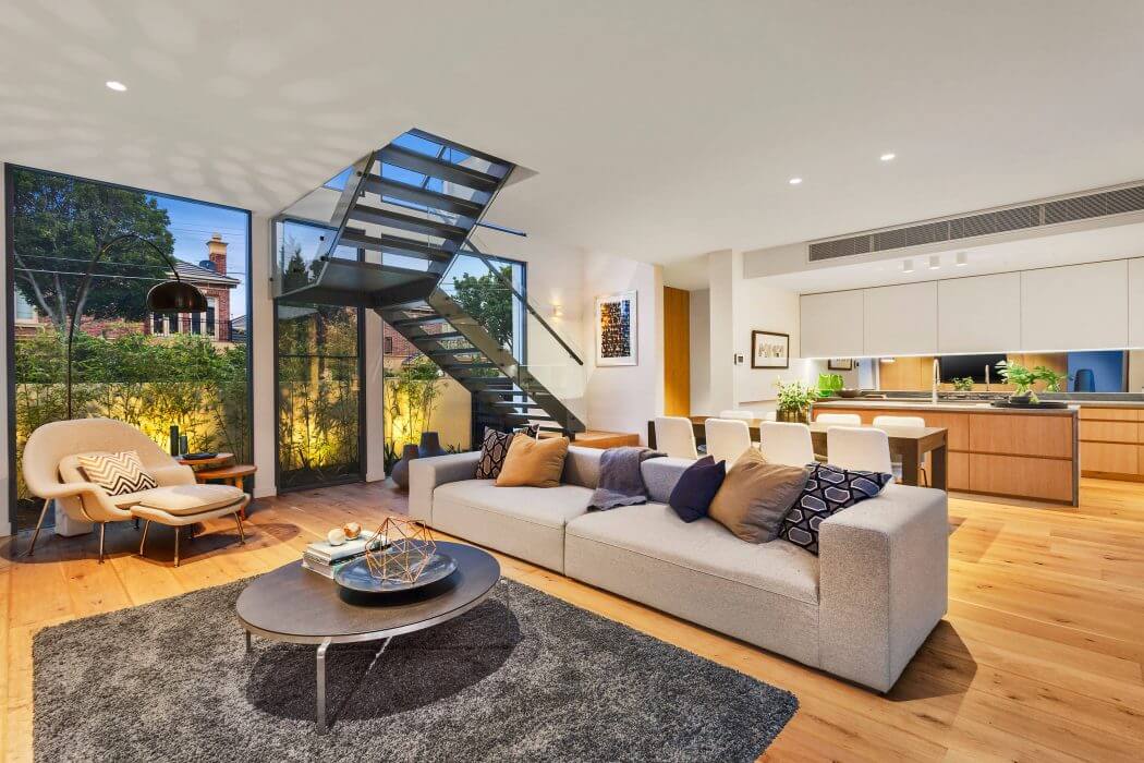 Home in Brighton East by Decrolux