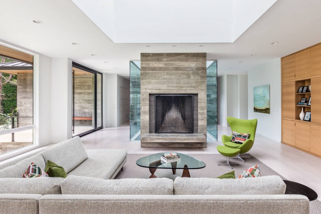Modern Residence by SGA Architecture