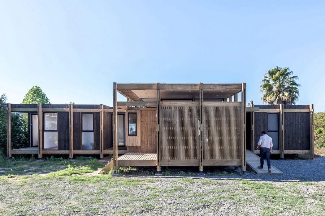 House in Rapel Lake by PAR Arquitectos