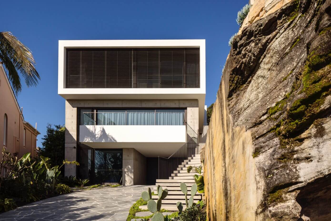 Vaucluse Residence by MHN Design Union