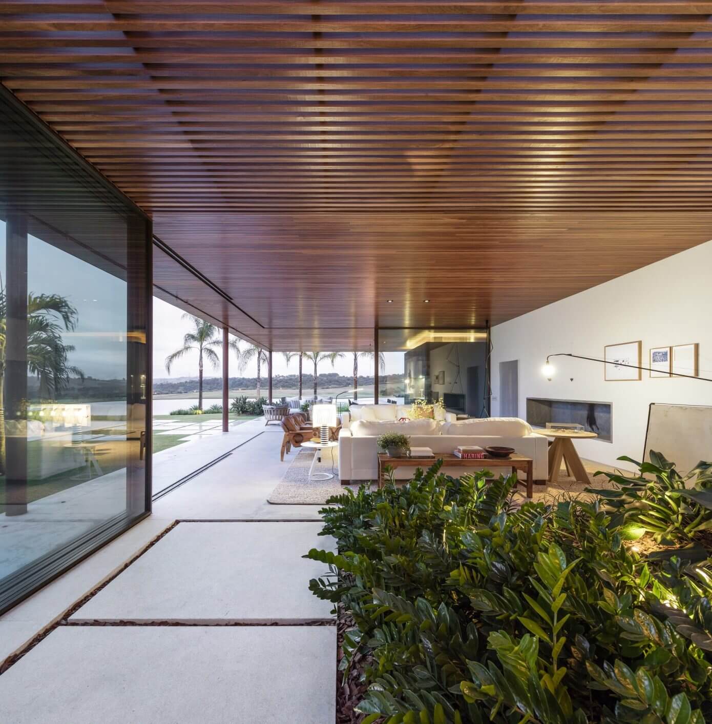 BF HOUSE by Jacobsen Arquitetura