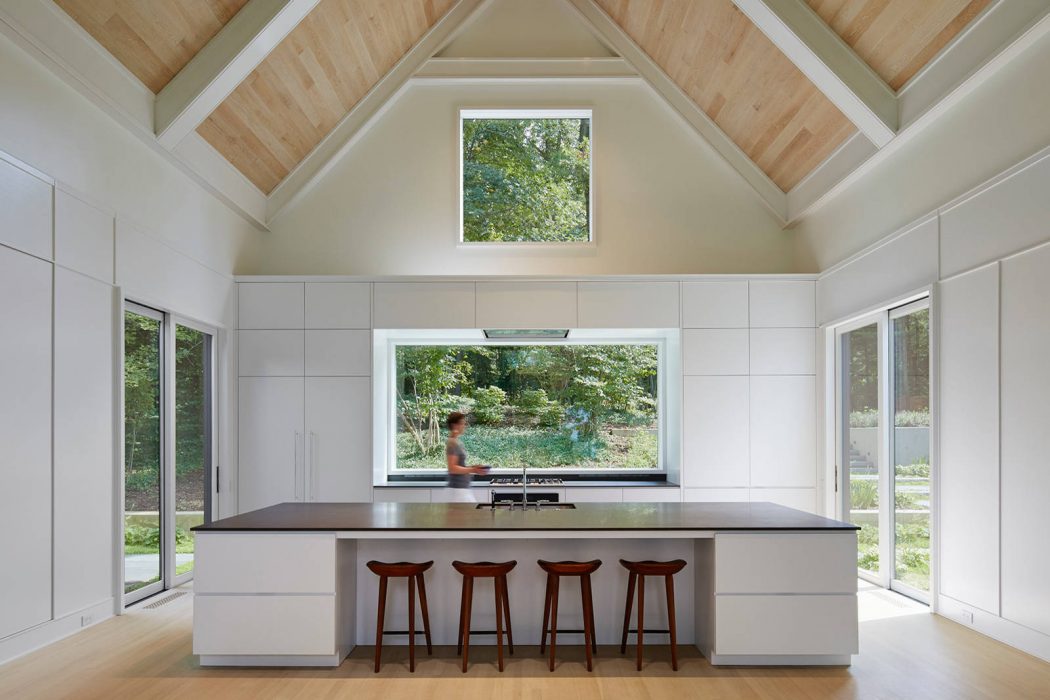 House in New Buffalo by Scott Christopher Homes