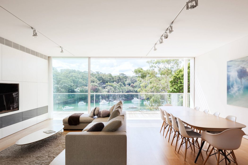 Cammeray House by MHN Design Union
