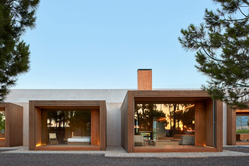 Cottage in Fontanars dels Alforins by Ramon Esteve Estudio