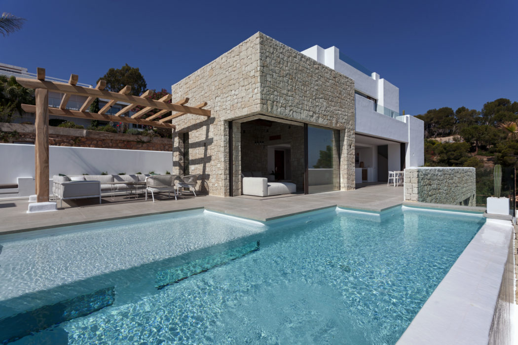 Casa Driessen by Antonio Altarriba Comes