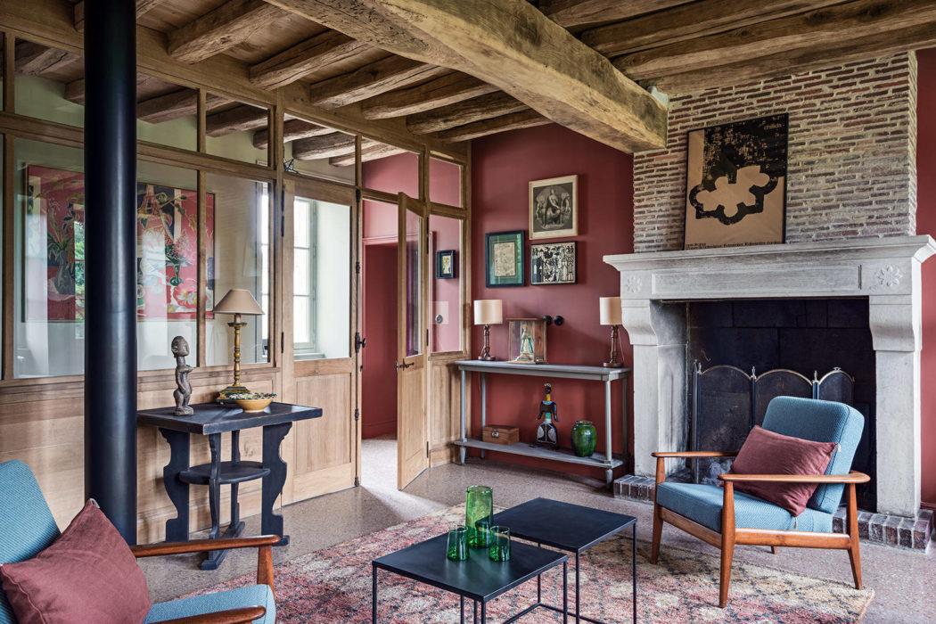 House in Burgundy by FG Studio