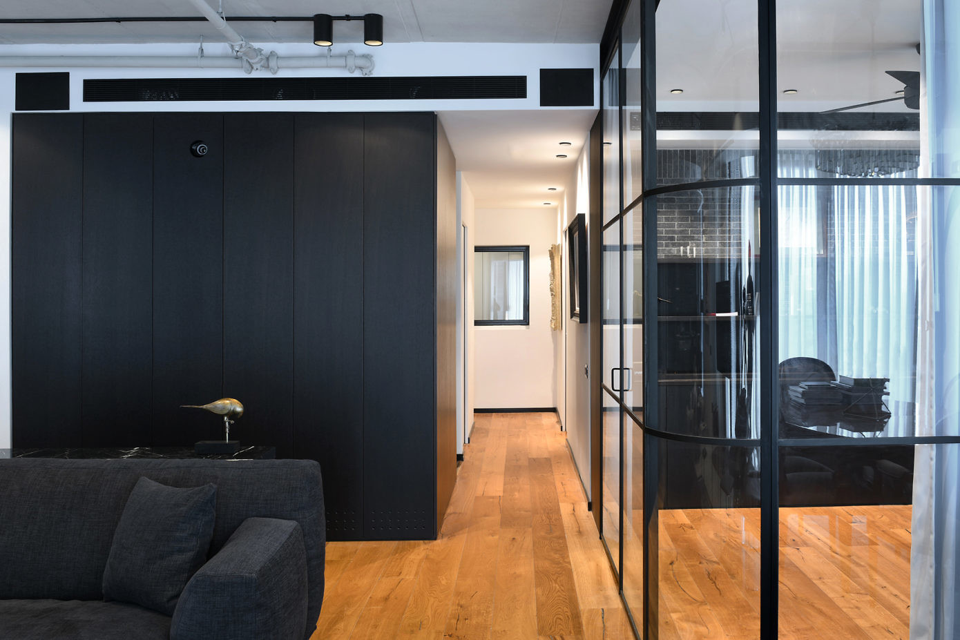 Tower Apartment by Rust Architects