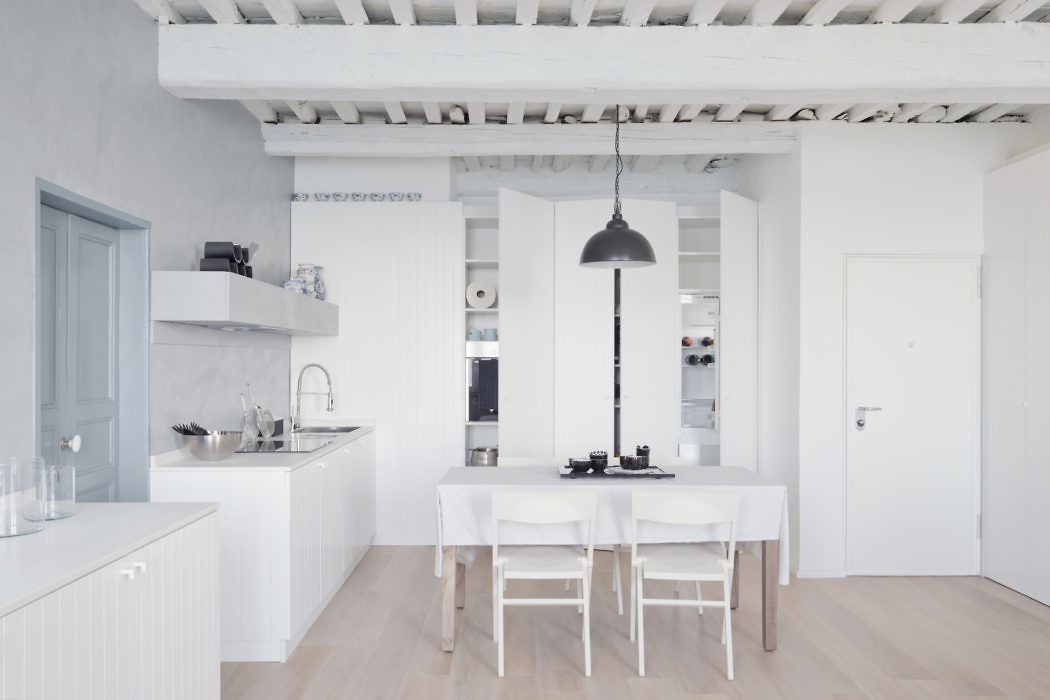 White Stripes Apartment by Gosplan