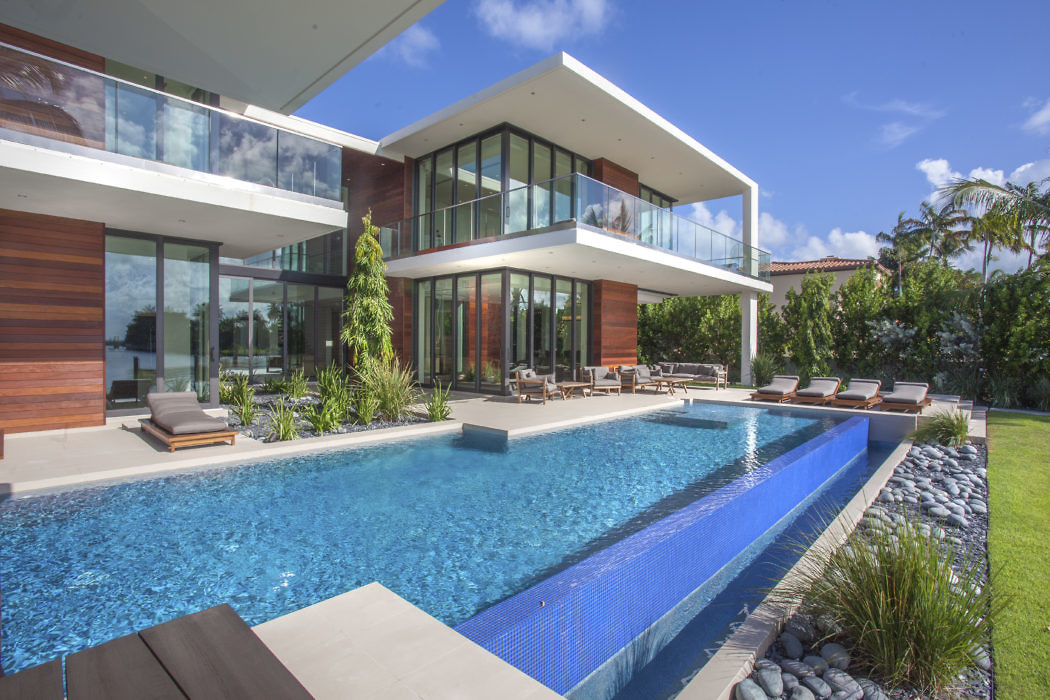 Atrium Residence by Choeff Levy Fischman