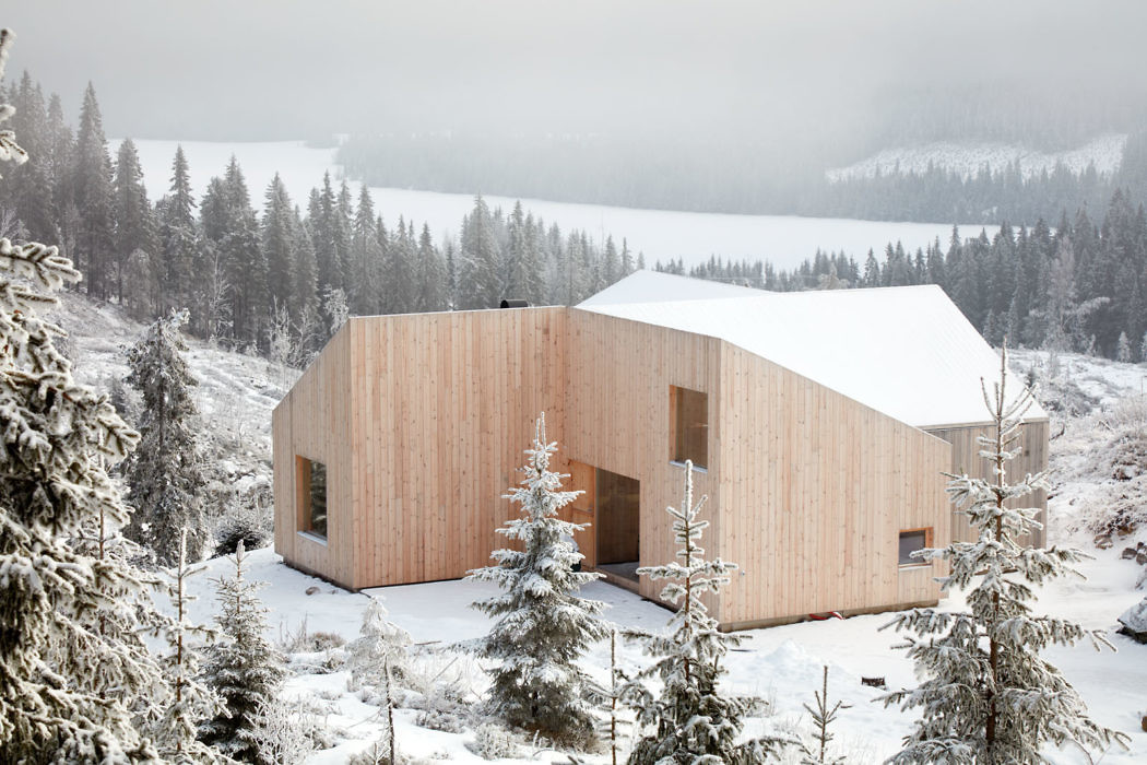 Mylla Cabin by Mork Ulnes Architects