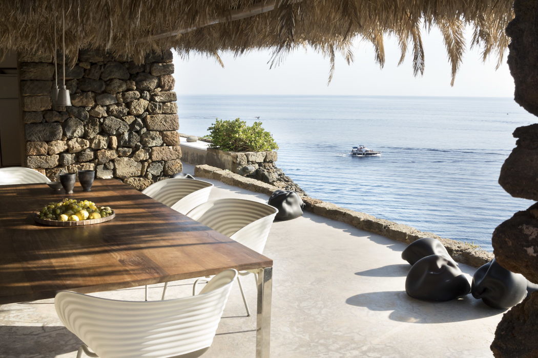 Pantelleria House by Galleria Disegno