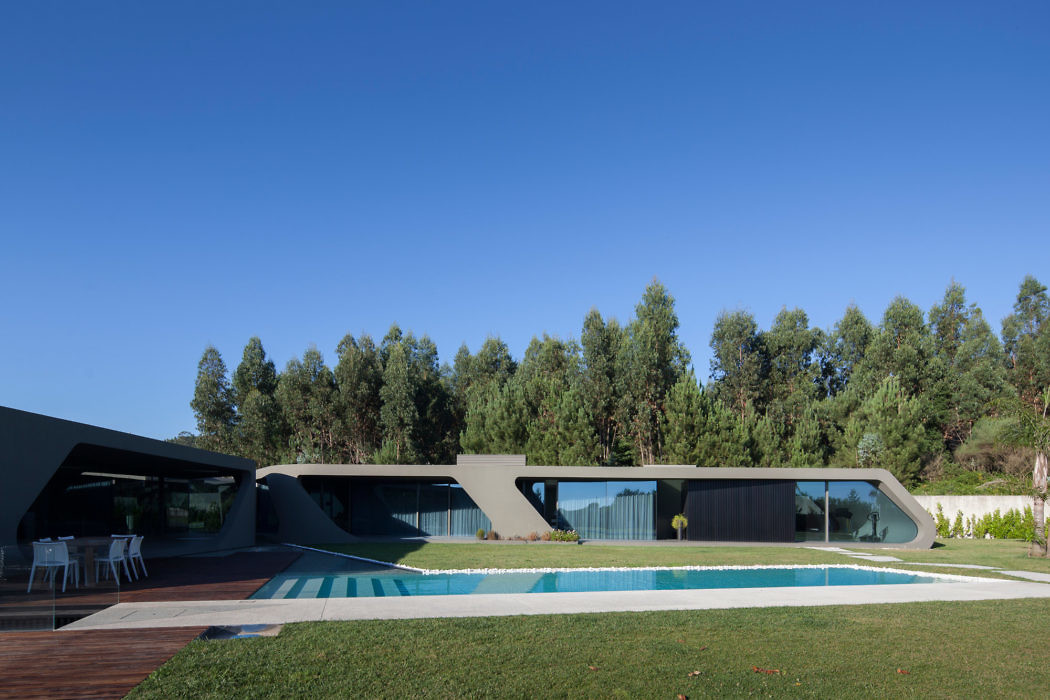House in Maia by Helder Coelho – Arquitecto