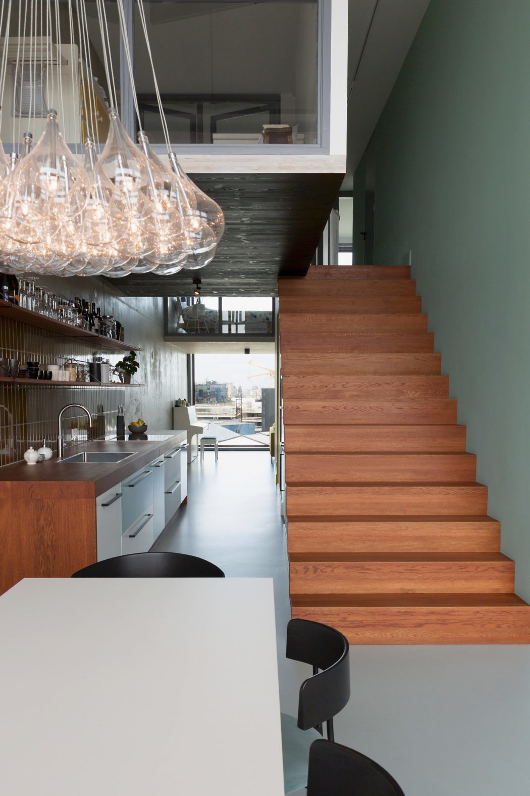 003-loft-in-amsterdam-by-studiomfd-1050x1575.jpg