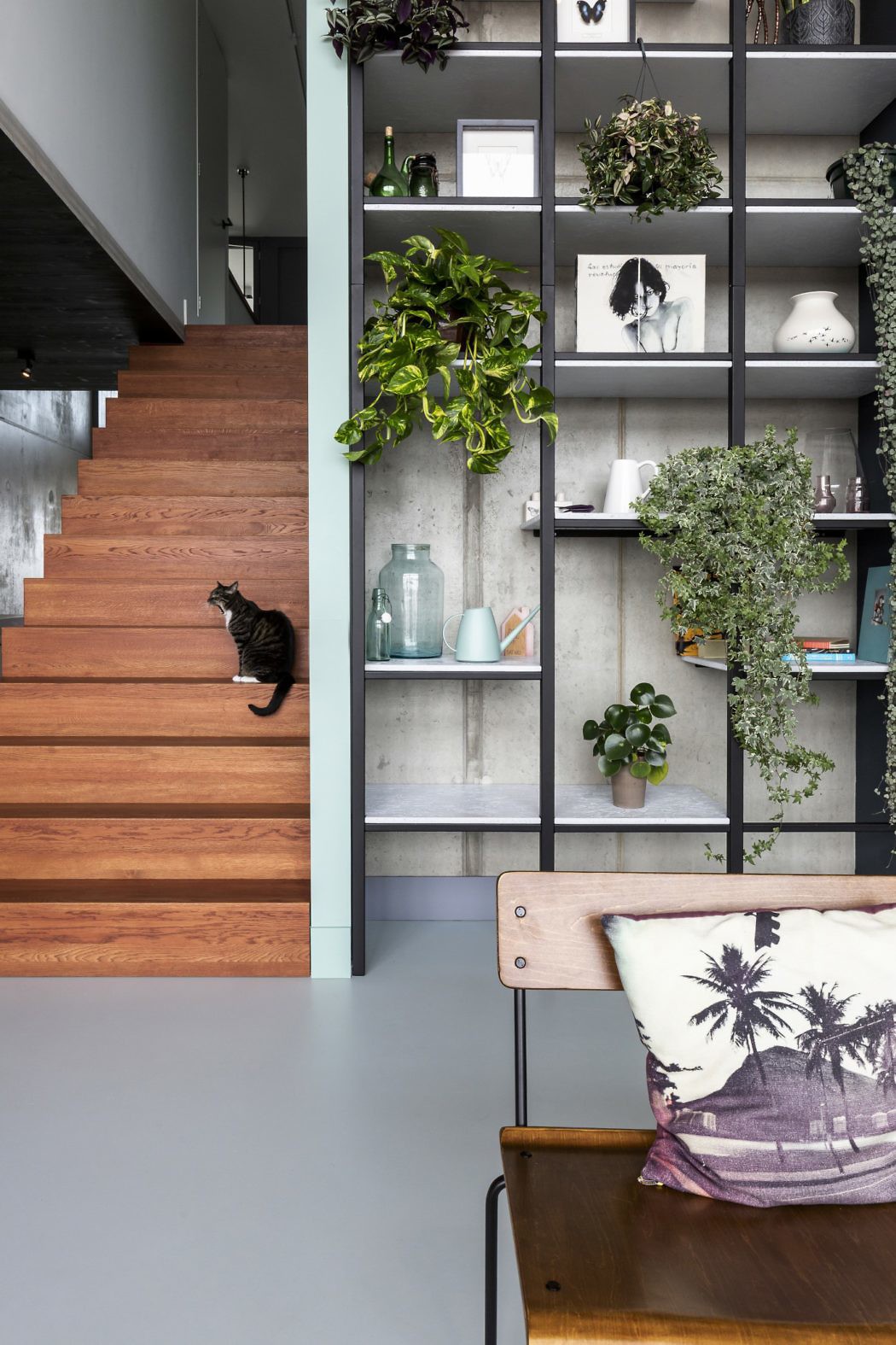 007-loft-in-amsterdam-by-studiomfd-1050x1575.jpg