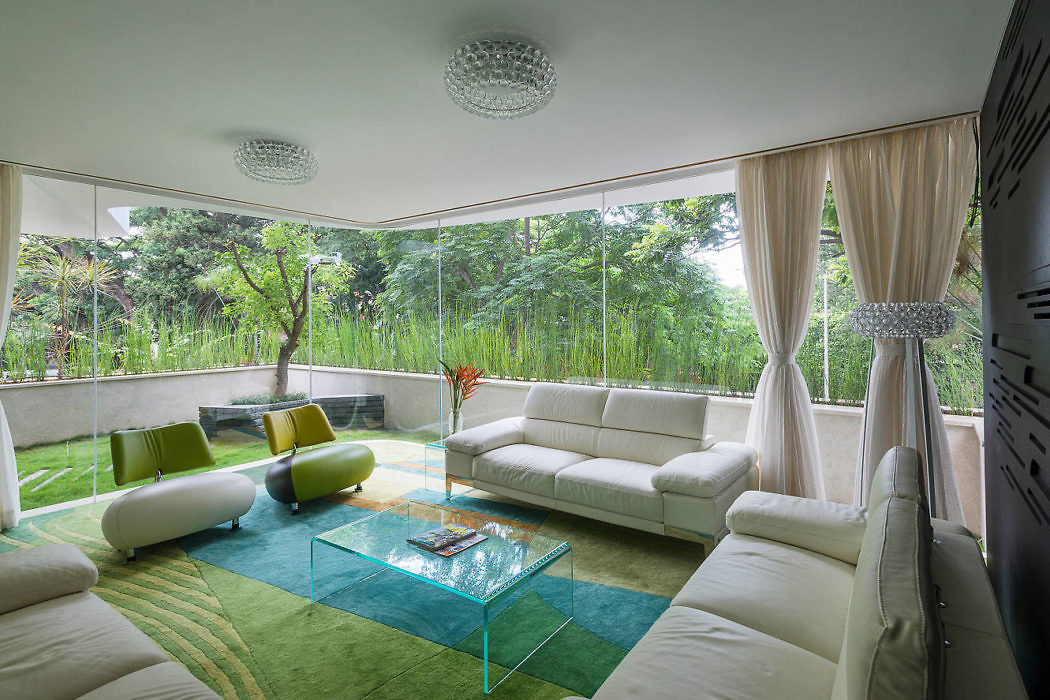 Strata Residence by Cadence Architects
