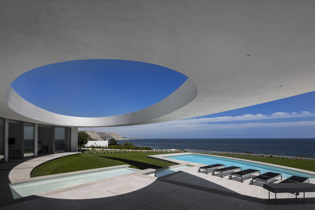 Elliptic House by Mario Martins Atelier