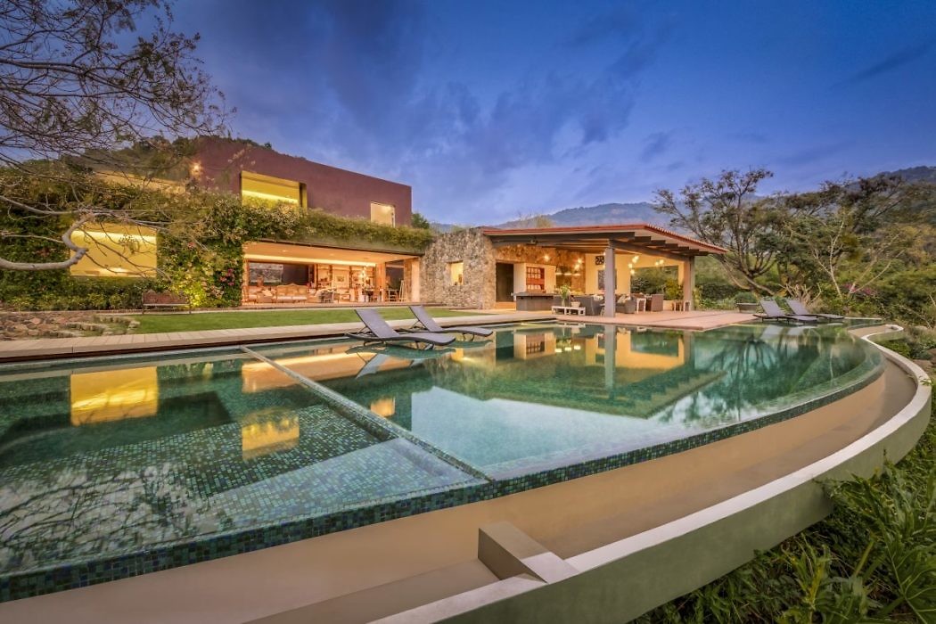 Casa M by Lopez Duplan Arquitectos