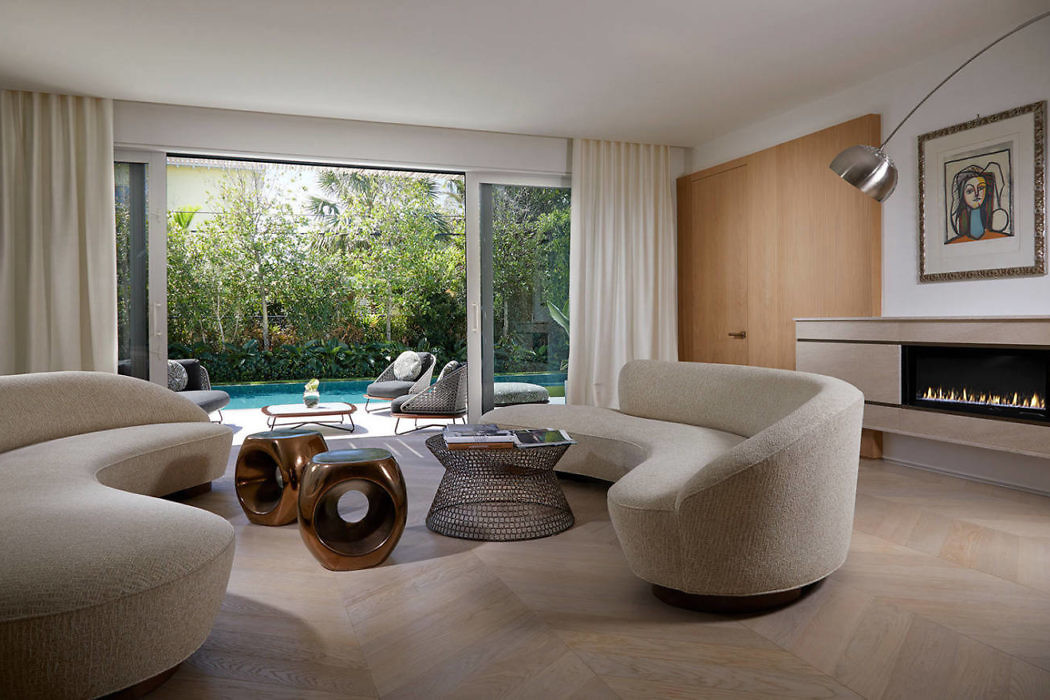 Contemporary Beach House by Beacon Construction Group