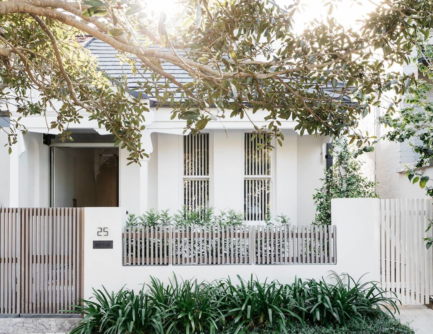 Pin By Sasa Milton On Fence House Exterior House Design Exterior Design