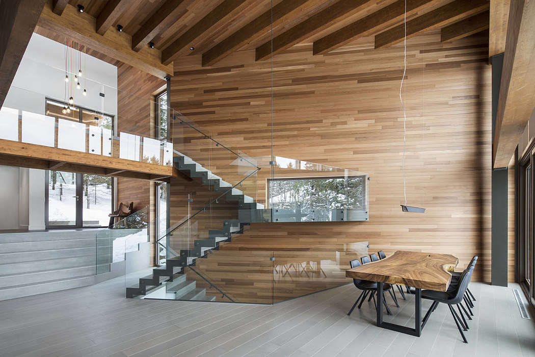 L’accostée House by Bourgeois / Lechasseur Architectes