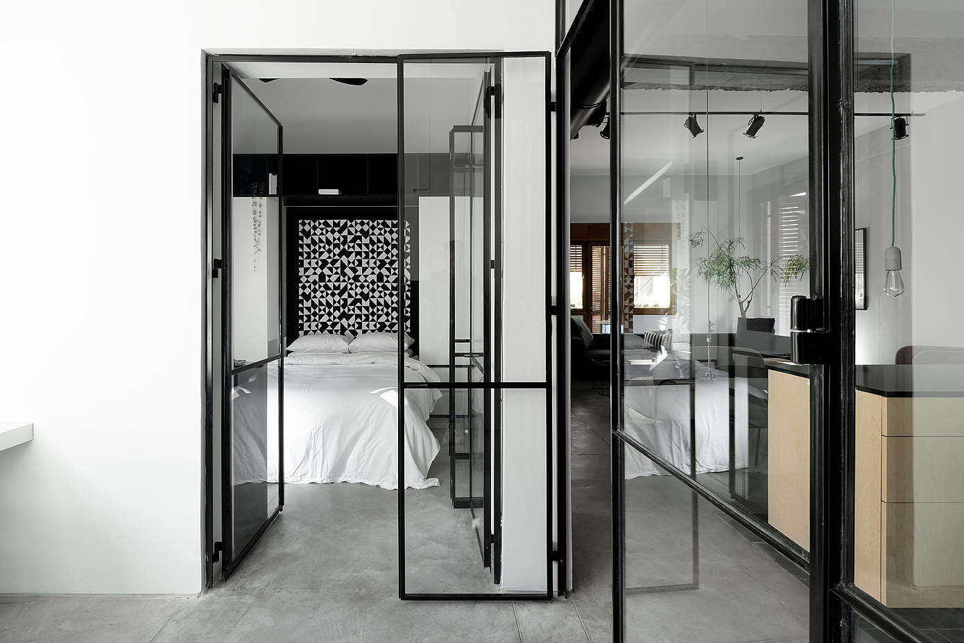 Apartment AX3 by Eitan Cohen